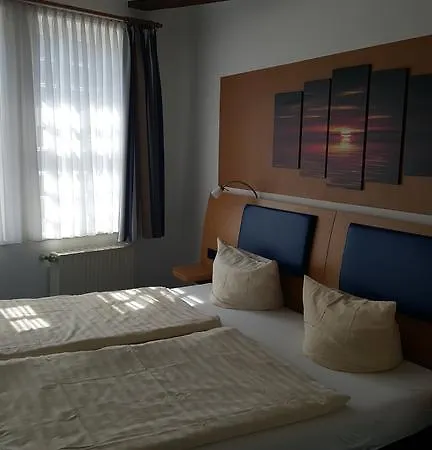 Altes Rathaus Kassel-Wolfhagen 3*