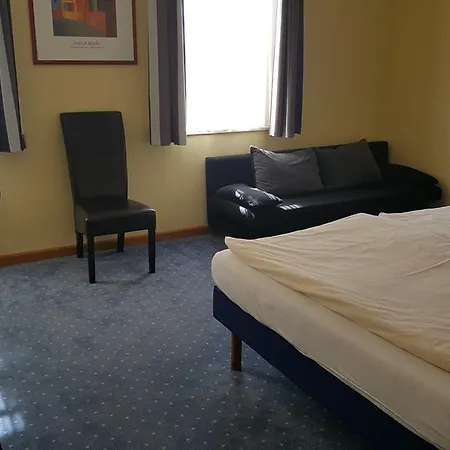 מלון Altes Rathaus 3*