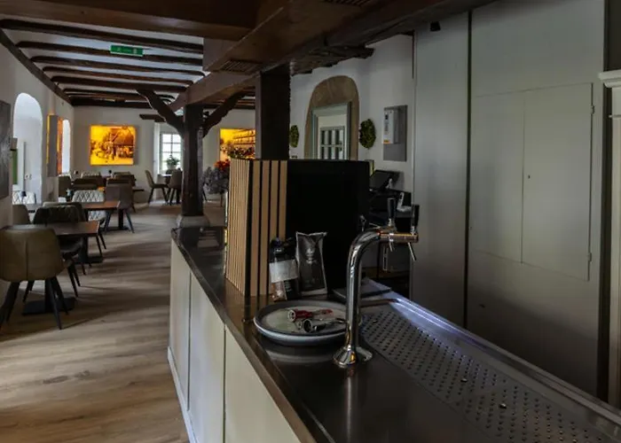 Hotell Altes Rathaus 3*