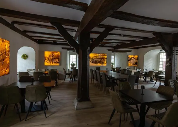 Altes Rathaus Hotell 3*